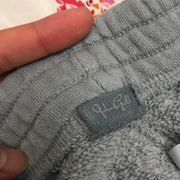 ☀️ LAST ONE!!! MALIBU JOGGERS - Picture 2 of 3